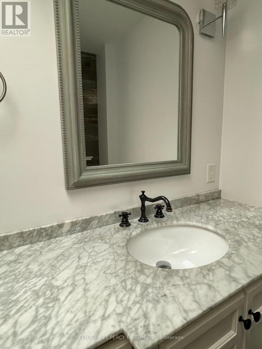 Upper - 771 Krosno Boulevard, Pickering, Ontario  L1W 1G5 - Photo 10 - E13215508