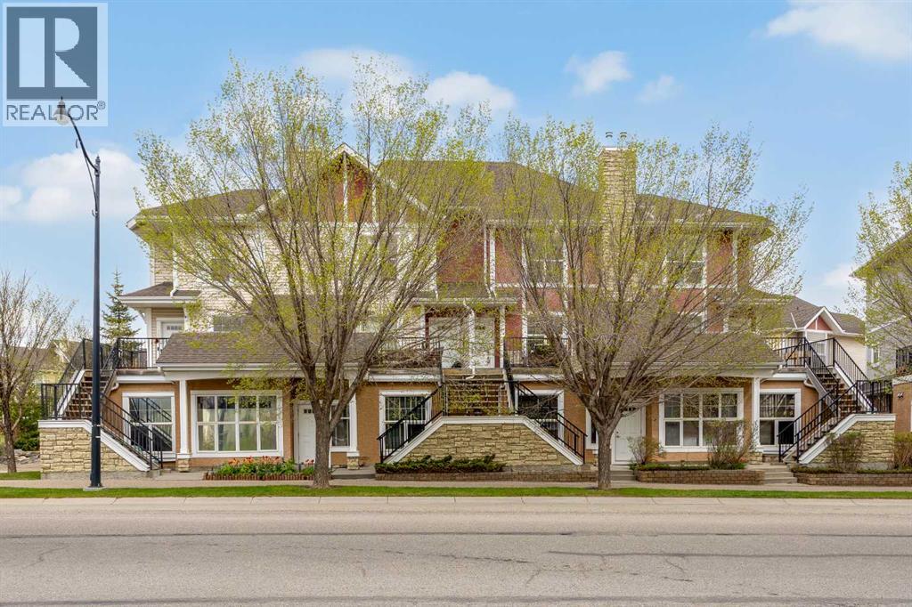768 73 Street Sw, Calgary, Alberta  T3H 5V9 - Photo 1 - A2314518