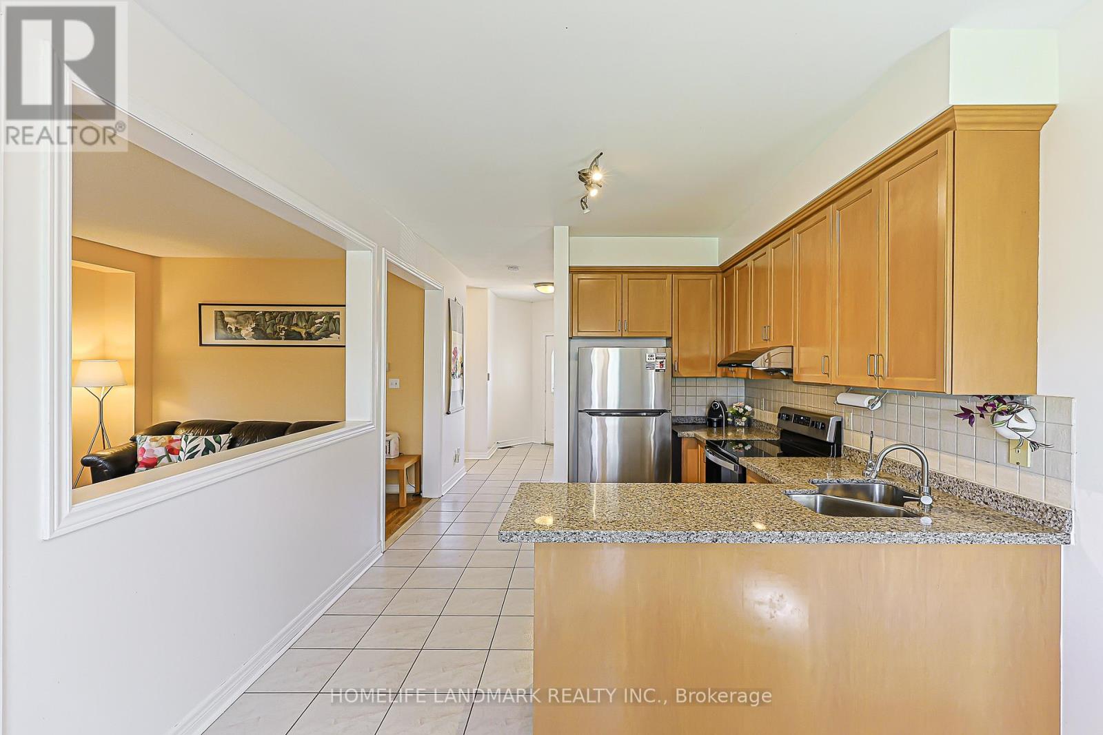 81 Eastpine Drive, Markham, Ontario  L3R 4T2 - Photo 11 - N13215440