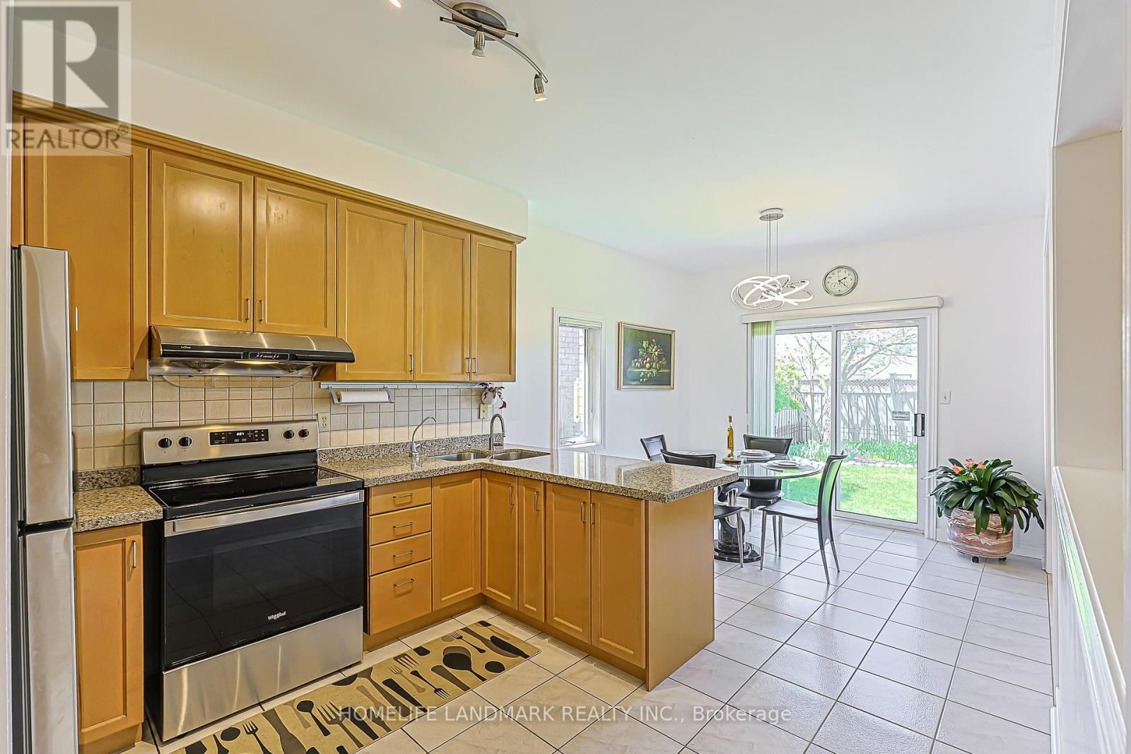 81 Eastpine Drive, Markham, Ontario  L3R 4T2 - Photo 12 - N13215440