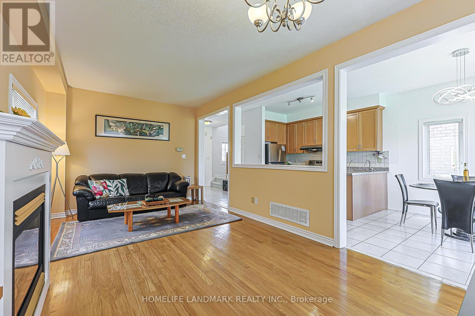 81 Eastpine Drive, Markham, Ontario  L3R 4T2 - Photo 9 - N13215440