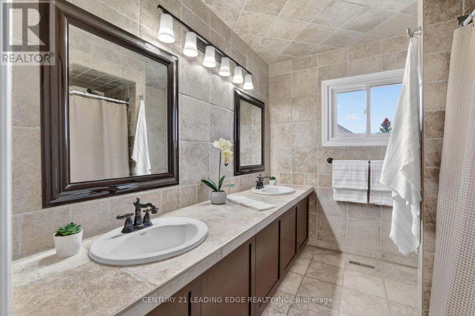505 Aintree Drive, Whitchurch-Stouffville, Ontario  L4A 7H5 - Photo 28 - N13215470