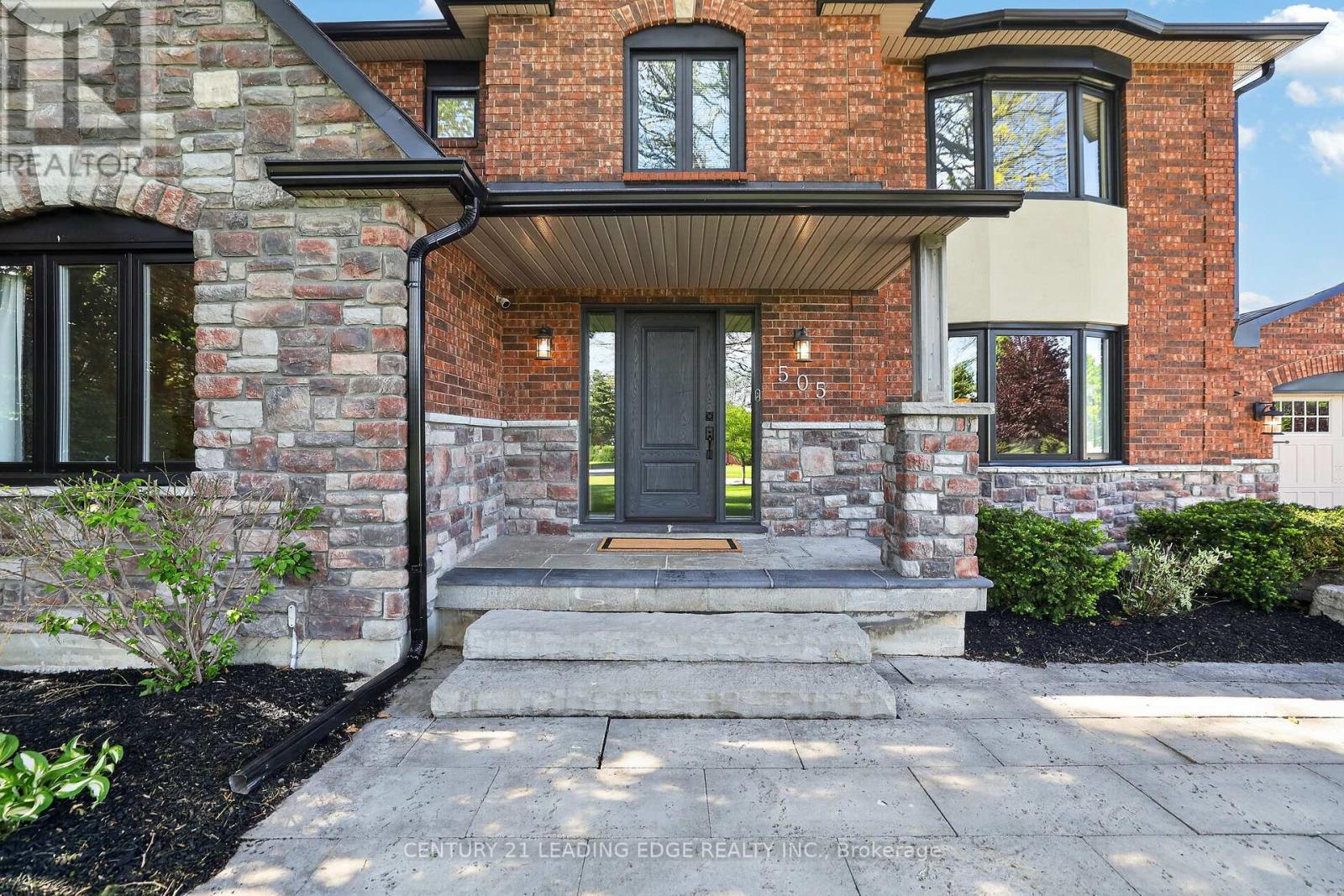 505 Aintree Drive, Whitchurch-Stouffville, Ontario  L4A 7H5 - Photo 4 - N13215470