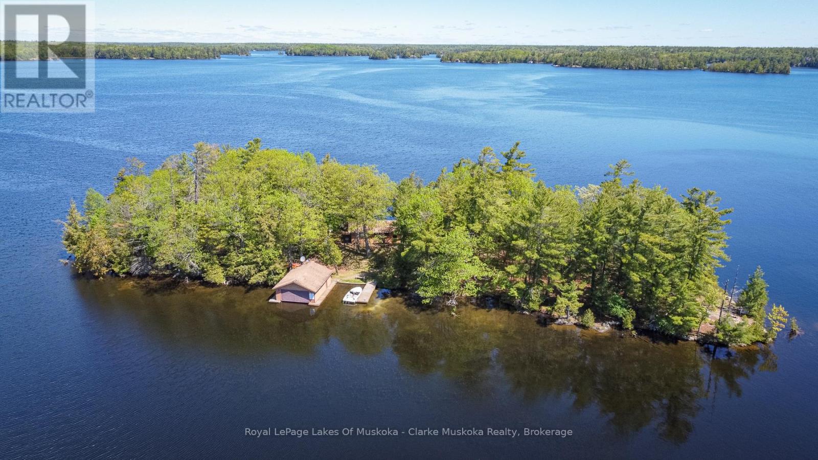 2 IS 220 SEVERN RIVER ISLAND, georgian bay (baxter), Ontario