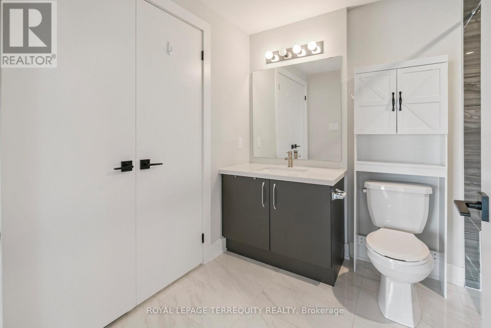 102 - 6 Spice Way, Barrie, Ontario L9J 0J9 - Photo 38 - S13215374
