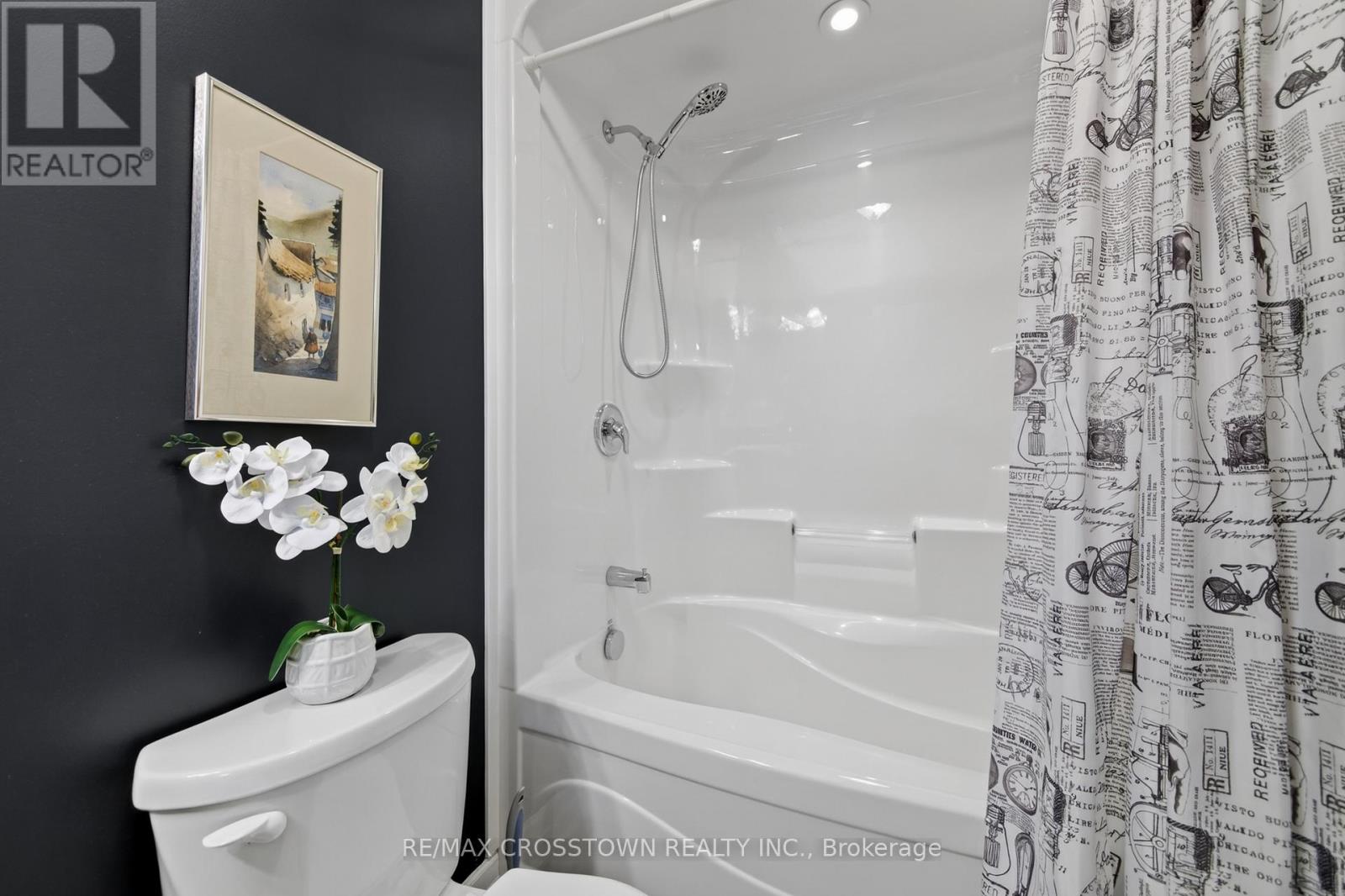 8 New York Avenue, Wasaga Beach, Ontario  L9Z 3A8 - Photo 13 - S13215444