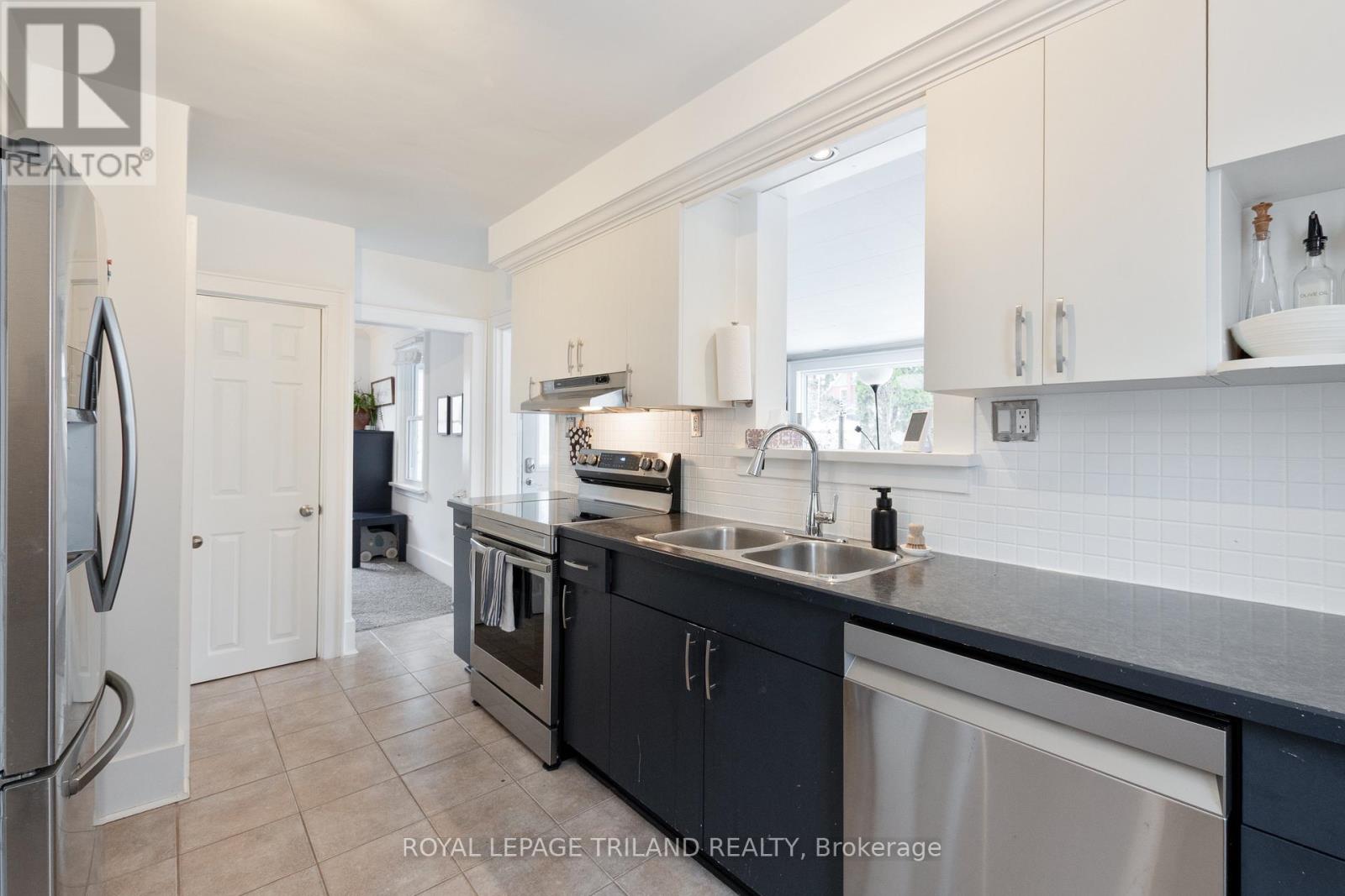 90 Locust Street, St. Thomas, Ontario  N5R 2C4 - Photo 11 - X12814406