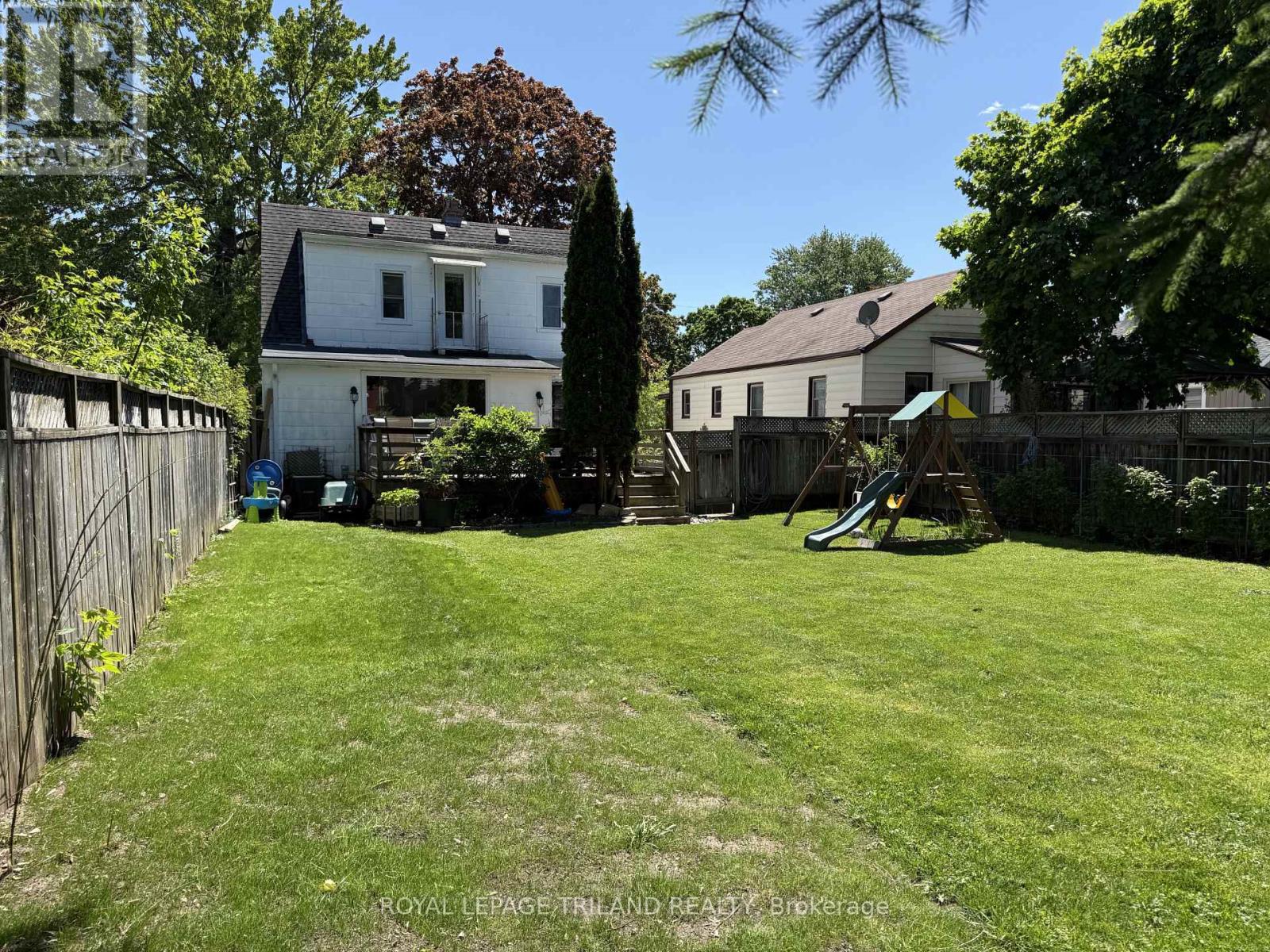 90 Locust Street, St. Thomas, Ontario  N5R 2C4 - Photo 36 - X12814406