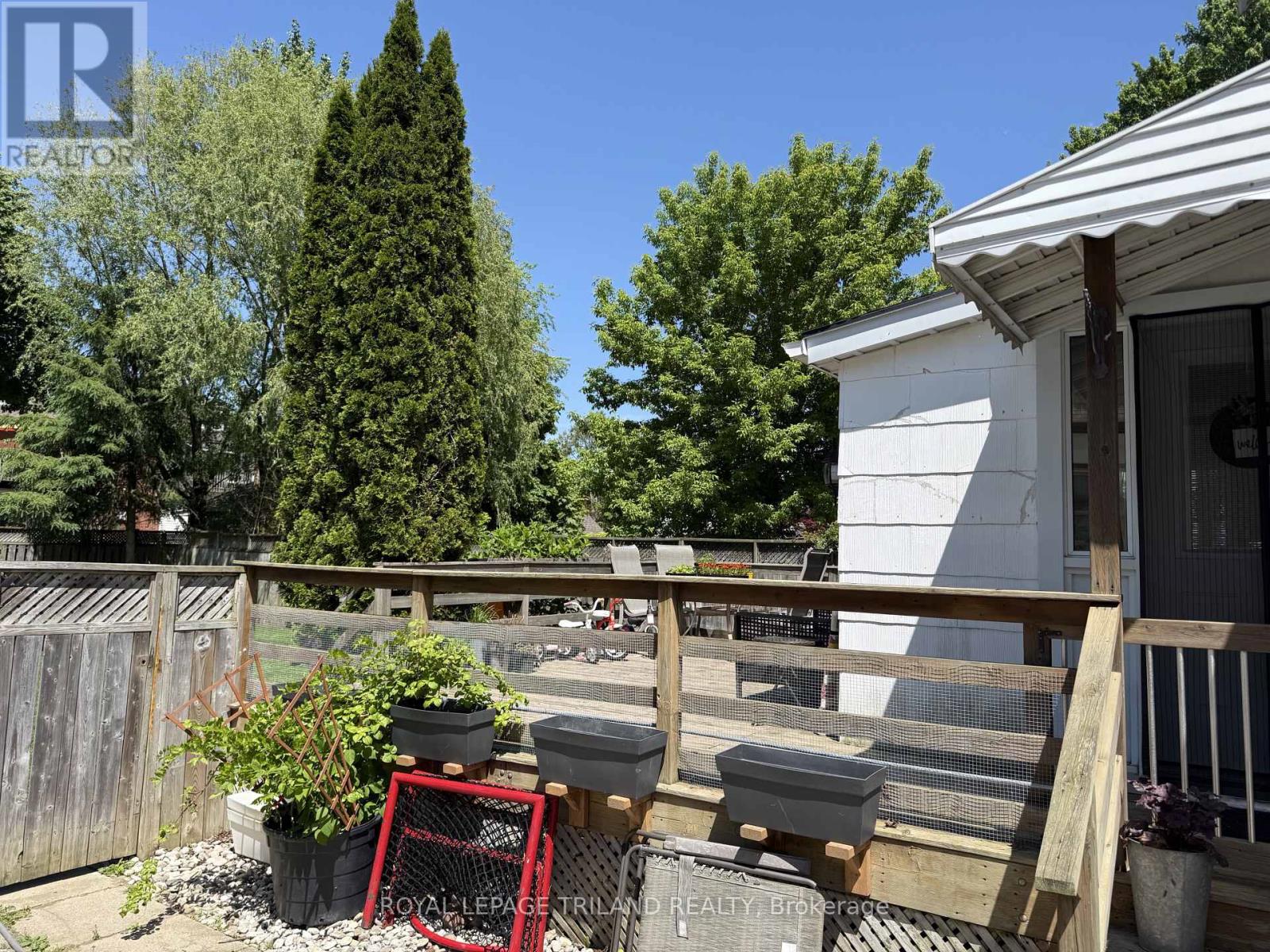 90 Locust Street, St. Thomas, Ontario  N5R 2C4 - Photo 37 - X12814406