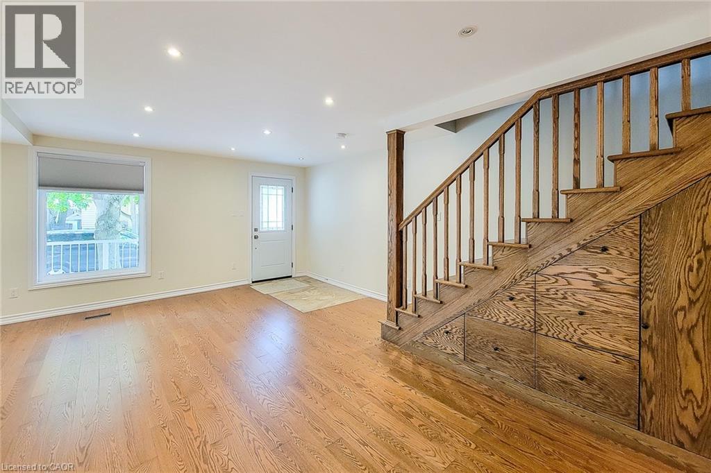 319 W King Street W, Dundas, Ontario  L9H 1W5 - Photo 18 - 40834918