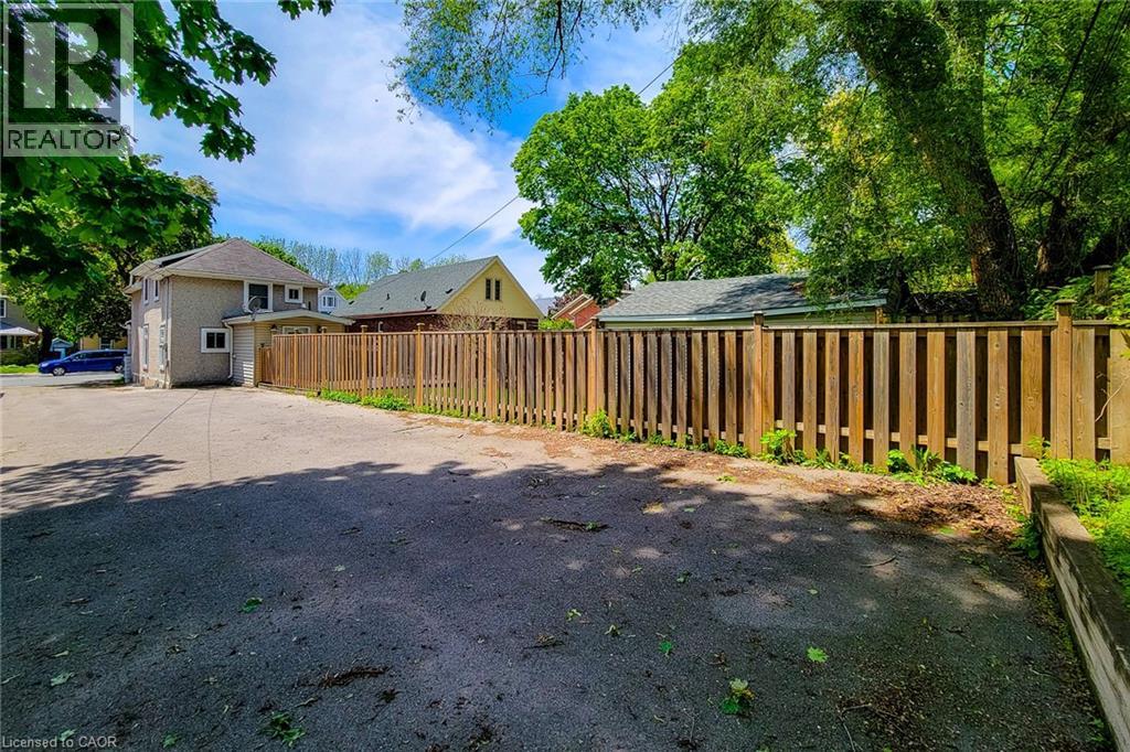 319 W King Street W, Dundas, Ontario  L9H 1W5 - Photo 6 - 40834918