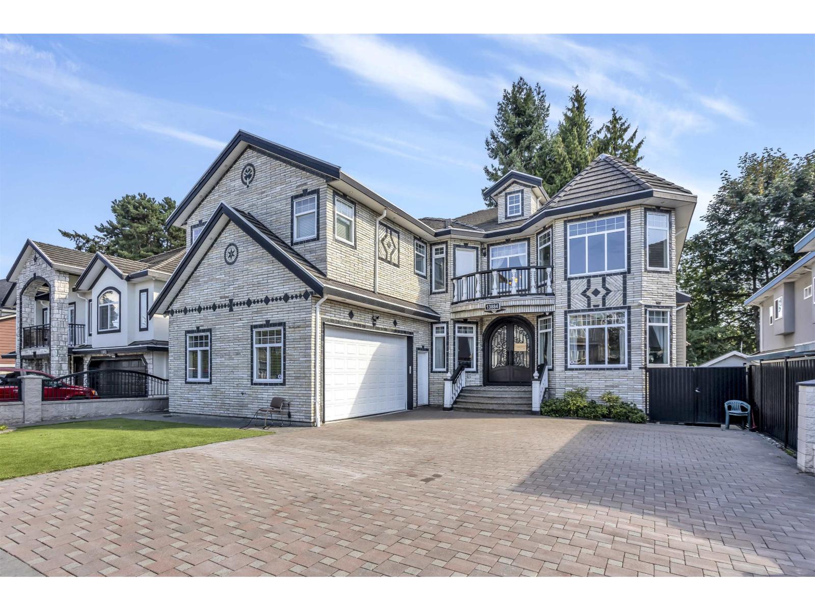 13884 89A AVENUE, surrey, British Columbia