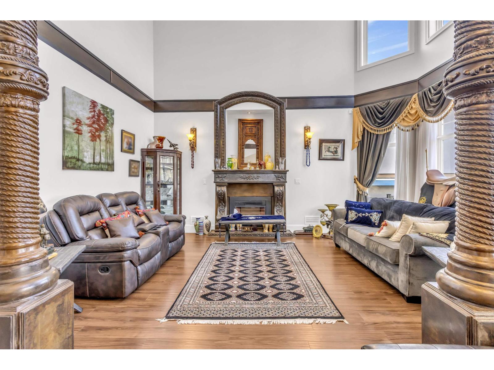 13884 89a Avenue, Surrey, British Columbia  V3V 6K9 - Photo 4 - R3129289