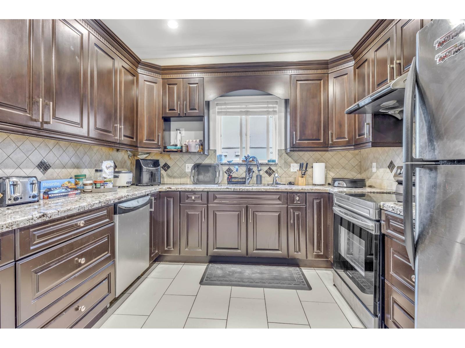 13884 89a Avenue, Surrey, British Columbia  V3V 6K9 - Photo 15 - R3129289