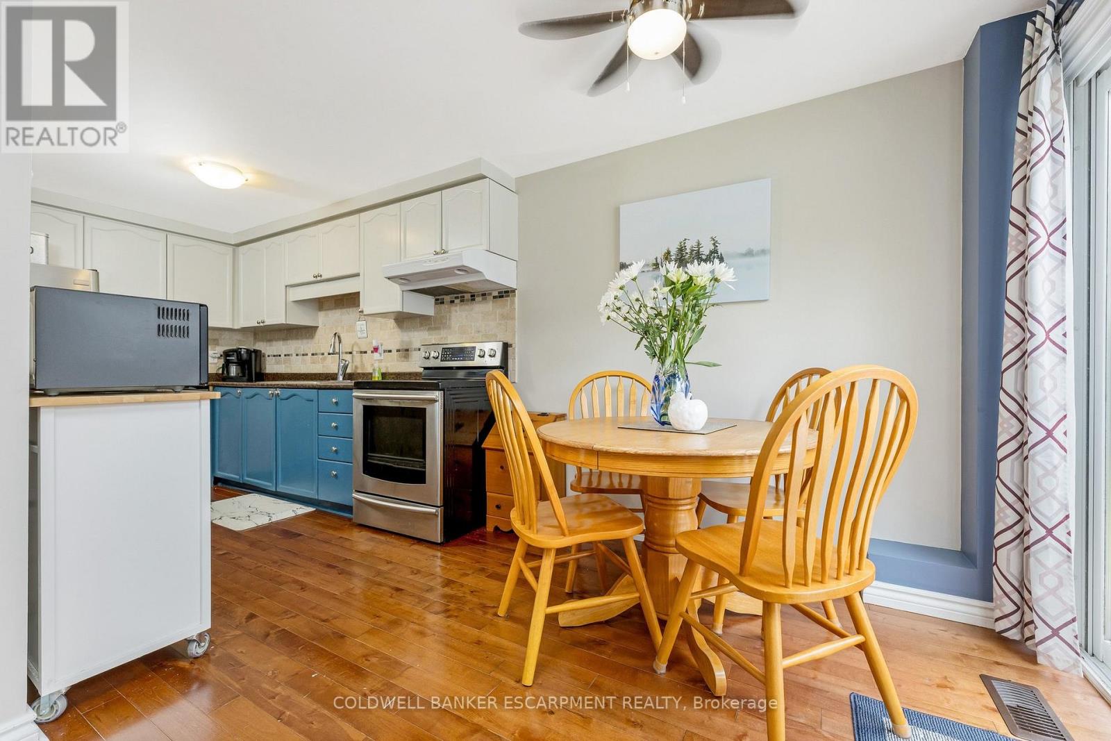 40 Danville Avenue, Halton Hills, Ontario  L7J 2W5 - Photo 10 - W13212086