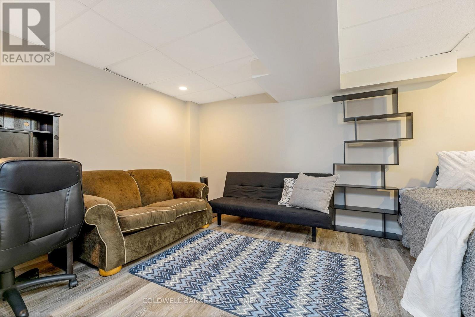 40 Danville Avenue, Halton Hills, Ontario  L7J 2W5 - Photo 21 - W13212086