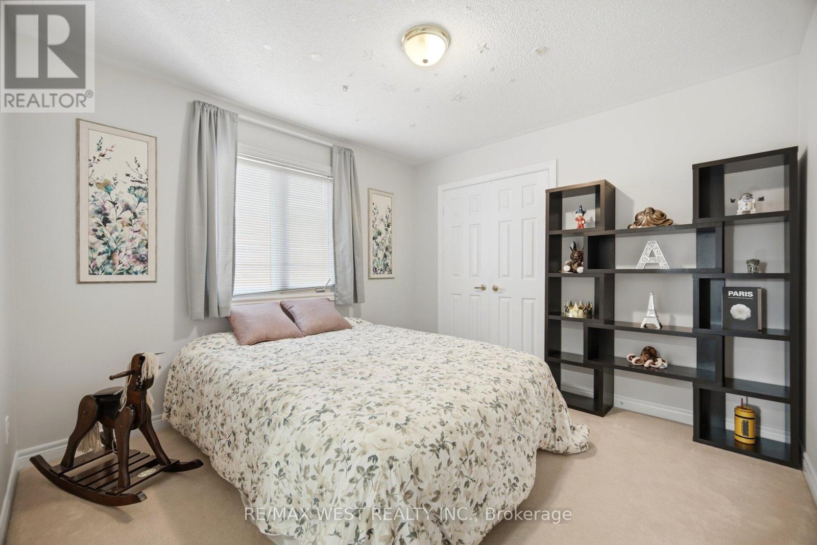 7288 Zinnia Place, Mississauga, Ontario  L5W 1K6 - Photo 37 - W13215376