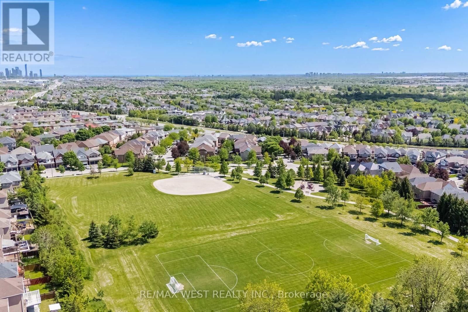 7288 Zinnia Place, Mississauga, Ontario  L5W 1K6 - Photo 47 - W13215376