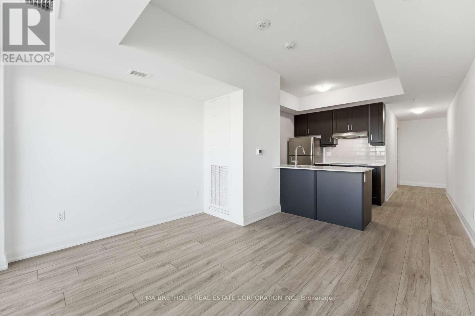 1812 - 1035 Southdown Road, Mississauga, Ontario  L5J 0A2 - Photo 2 - W13215380