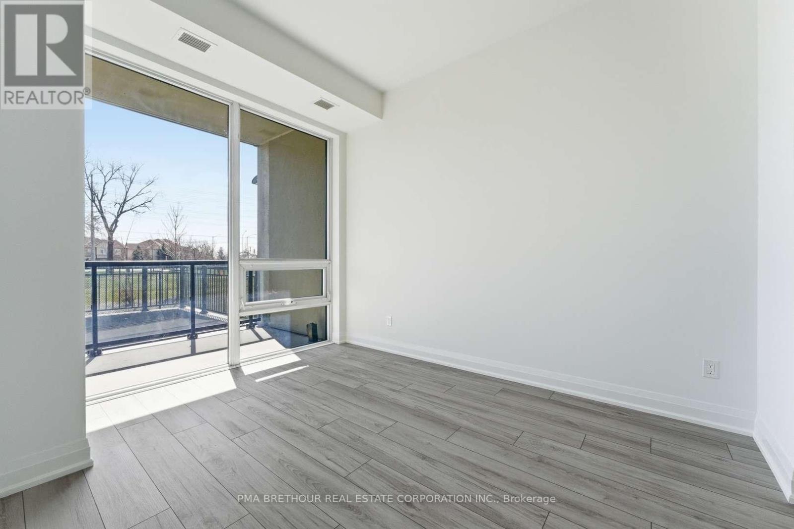 105 - 1035 Southdown Road, Mississauga, Ontario  L5J 0A2 - Photo 5 - W13215394