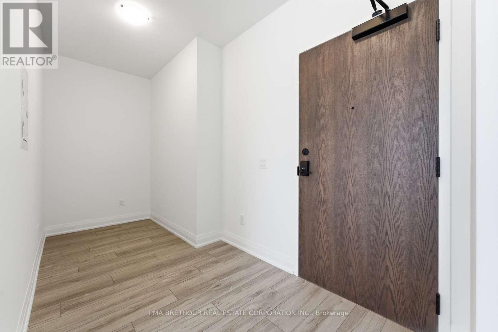 105 - 1035 Southdown Road, Mississauga, Ontario  L5J 0A2 - Photo 7 - W13215394