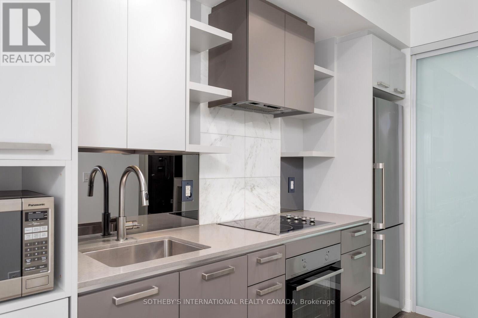 716 - 1830 Bloor Street W, Toronto, Ontario  M6P 0A2 - Photo 6 - W13215420