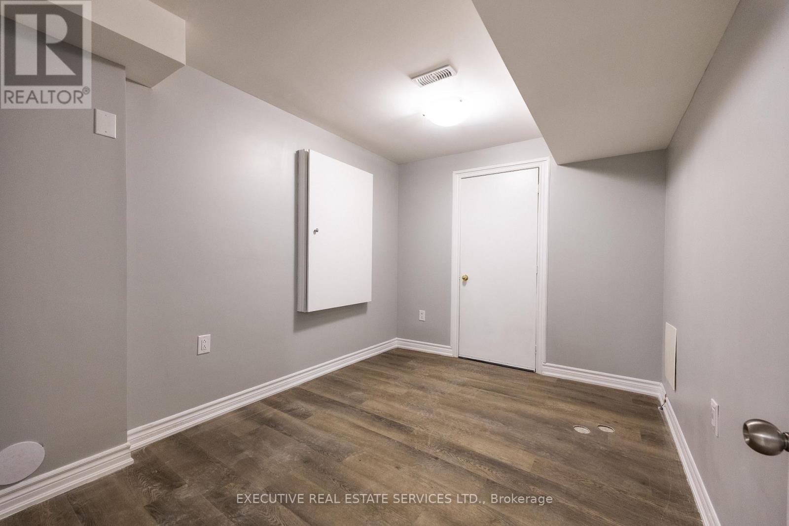 6 Gosling (Basement) Street, Brampton, Ontario  L6Y 0T6 - Photo 12 - W13215442