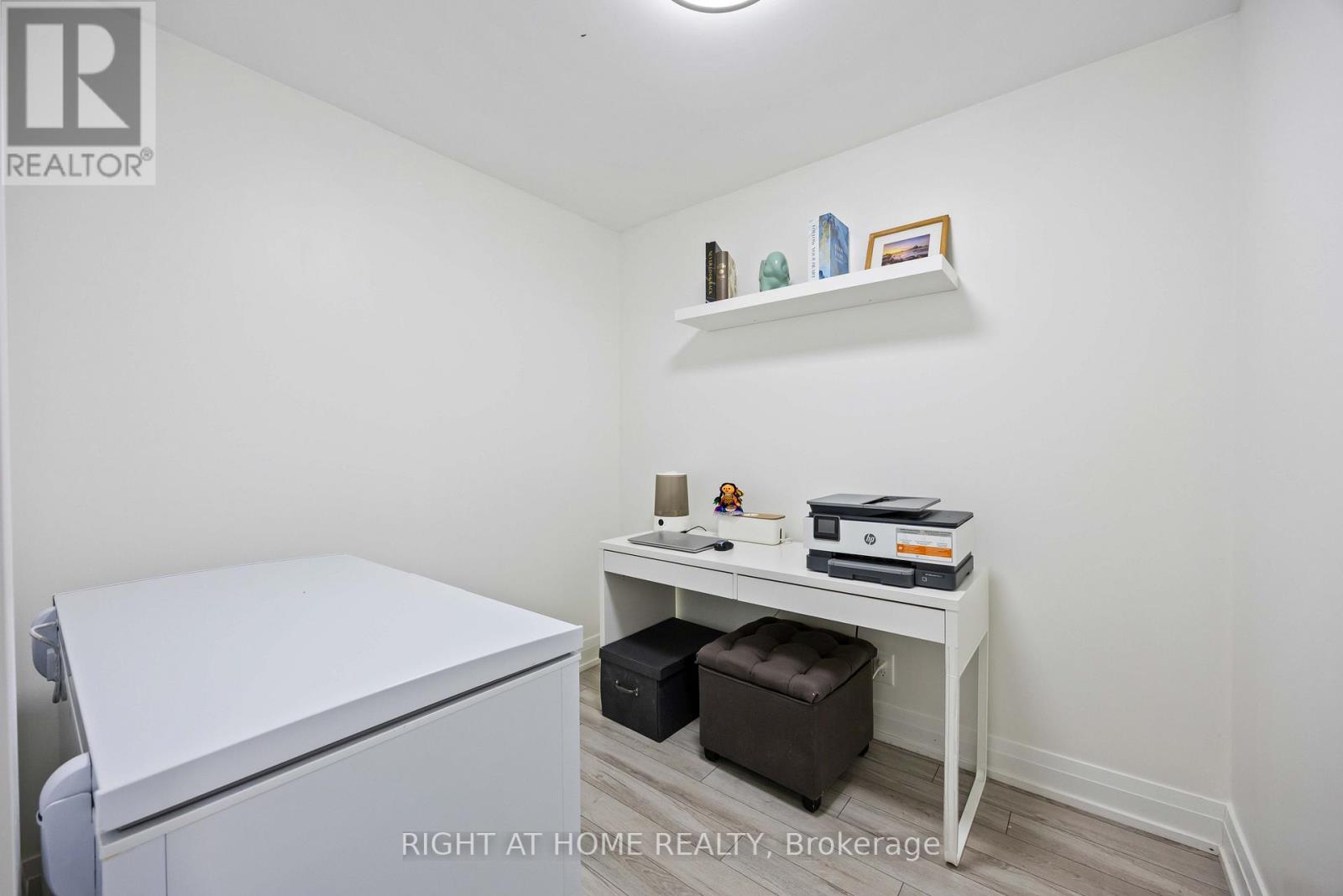 1521 - 1060 Sheppard Avenue W, Toronto, Ontario  M3J 0G7 - Photo 10 - W13215478