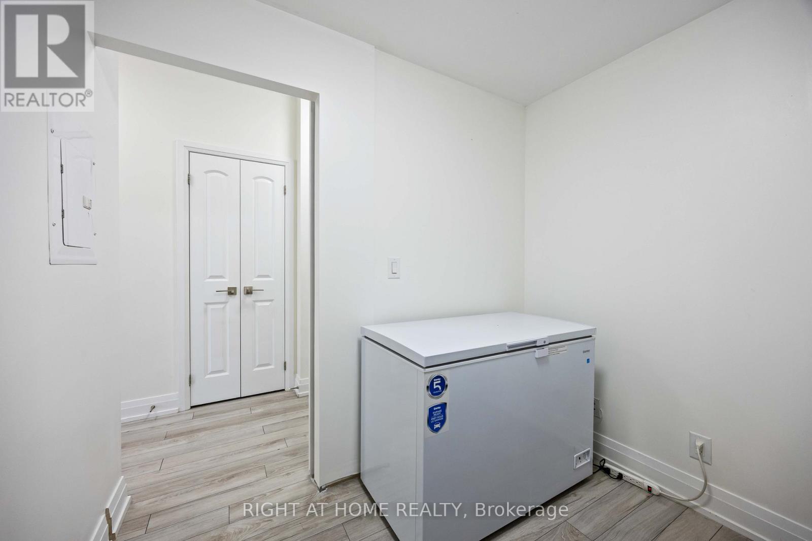 1521 - 1060 Sheppard Avenue W, Toronto, Ontario  M3J 0G7 - Photo 11 - W13215478