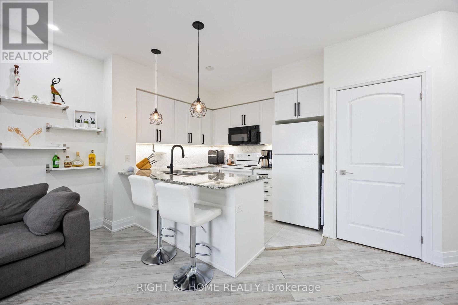 1521 - 1060 Sheppard Avenue W, Toronto, Ontario  M3J 0G7 - Photo 26 - W13215478