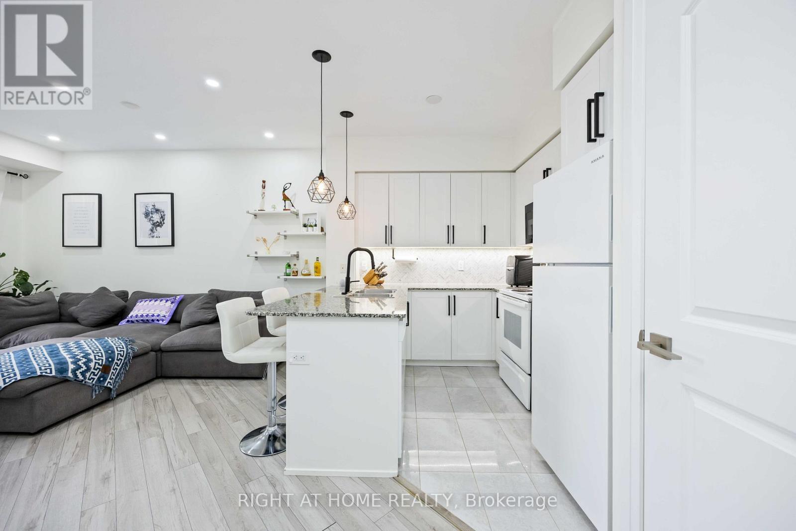 1521 - 1060 Sheppard Avenue W, Toronto, Ontario  M3J 0G7 - Photo 27 - W13215478