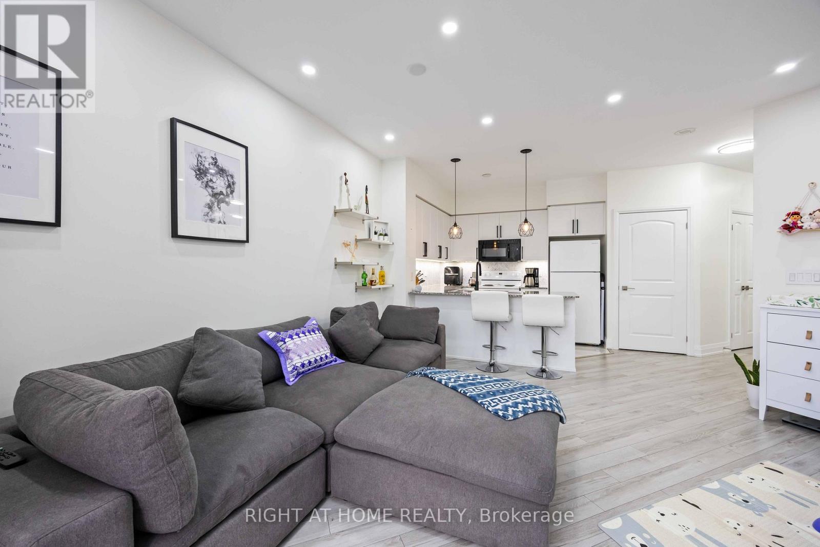 1521 - 1060 Sheppard Avenue W, Toronto, Ontario  M3J 0G7 - Photo 33 - W13215478