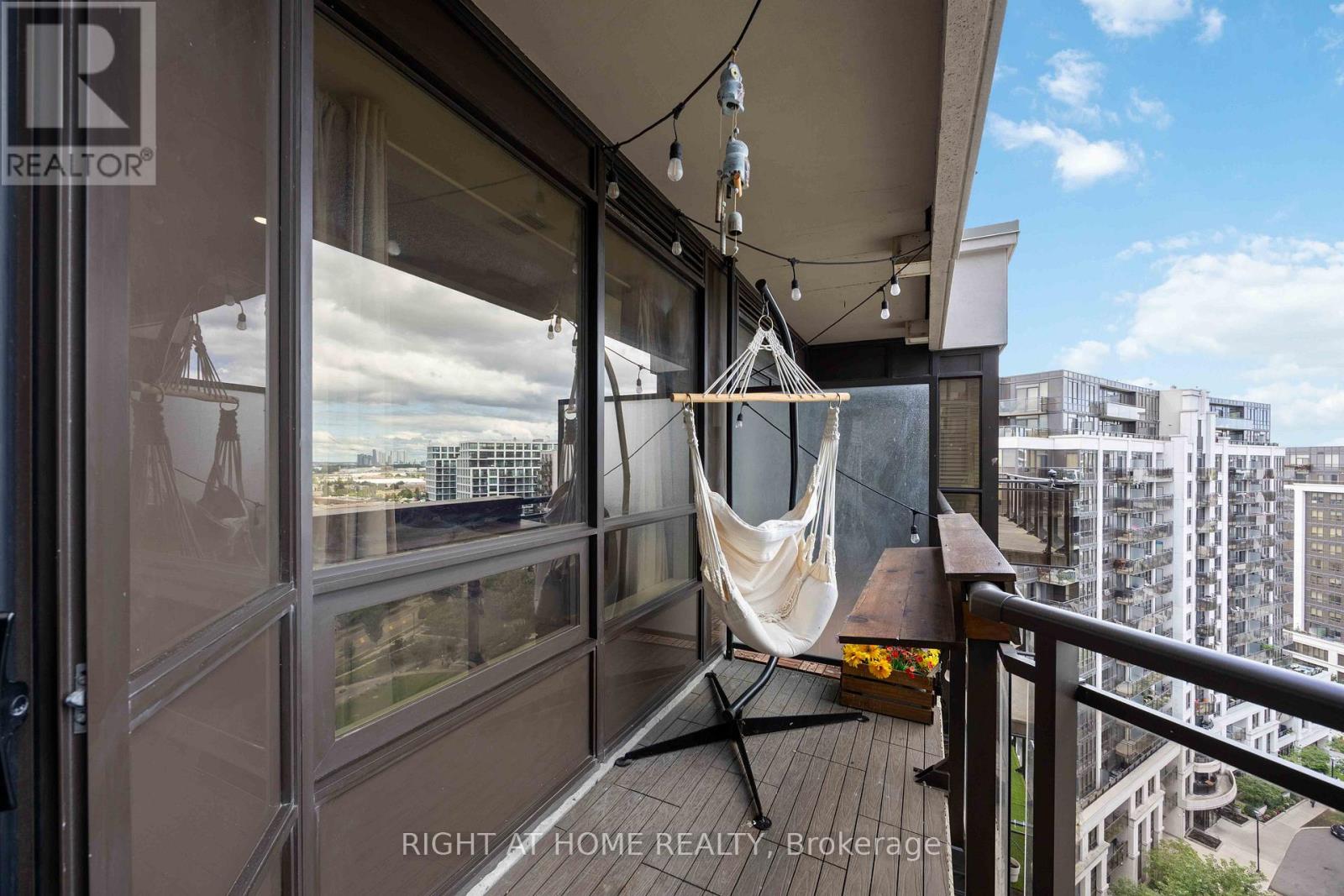 1521 - 1060 Sheppard Avenue W, Toronto, Ontario  M3J 0G7 - Photo 41 - W13215478