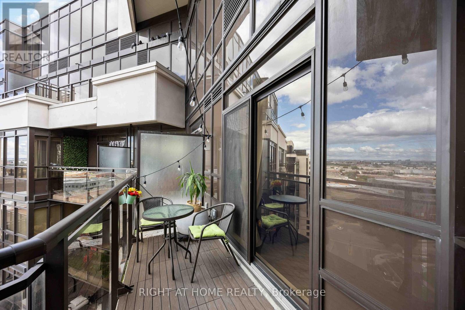 1521 - 1060 Sheppard Avenue W, Toronto, Ontario  M3J 0G7 - Photo 42 - W13215478