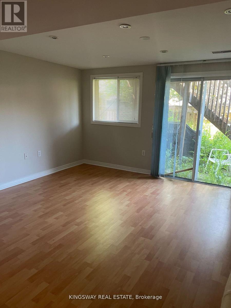 Main - 5933 Hemingway Road, Mississauga, Ontario  L5M 5M1 - Photo 5 - W13215518