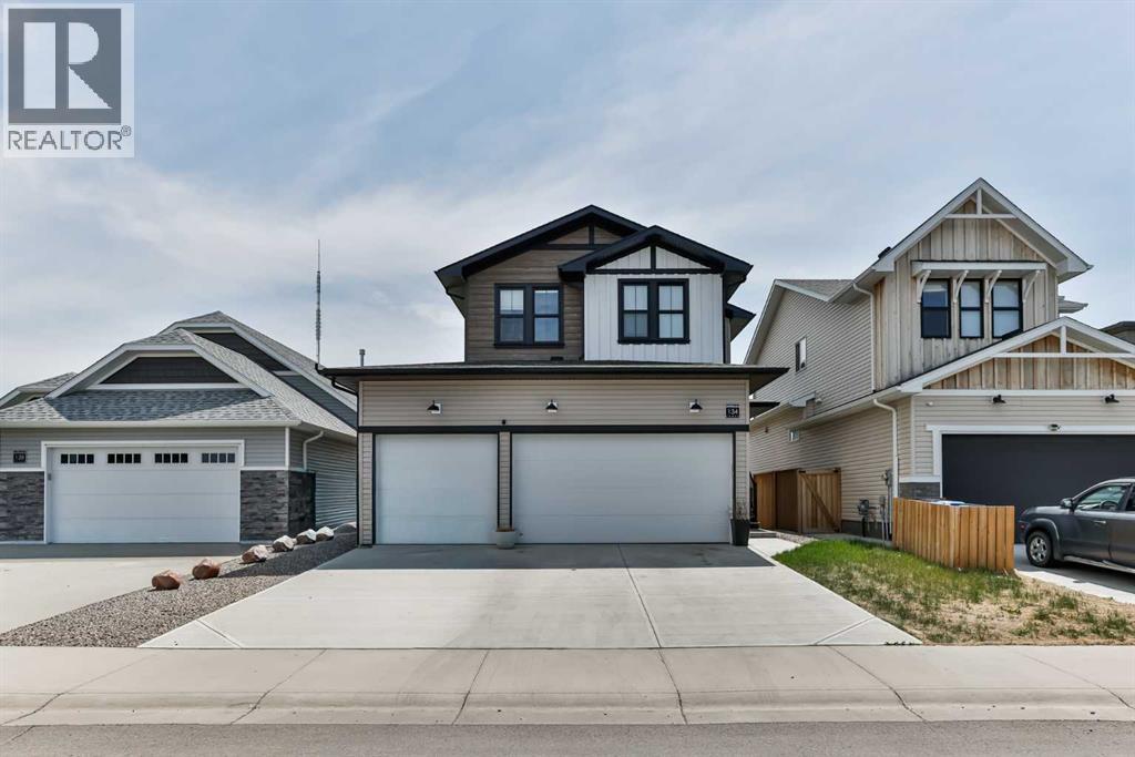 134 Greywolf Road N, Lethbridge, Alberta  T1H 7G5 - Photo 1 - A2314749