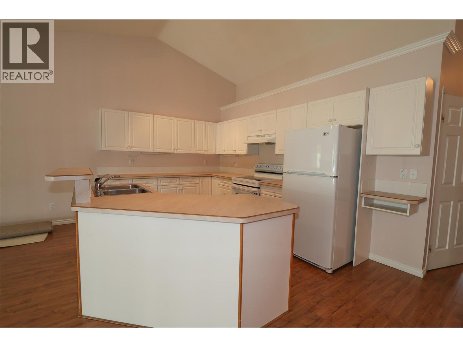 2775 Rotary Drive, Kimberley, British Columbia V1A 3E4 - Photo 5 - 10388753