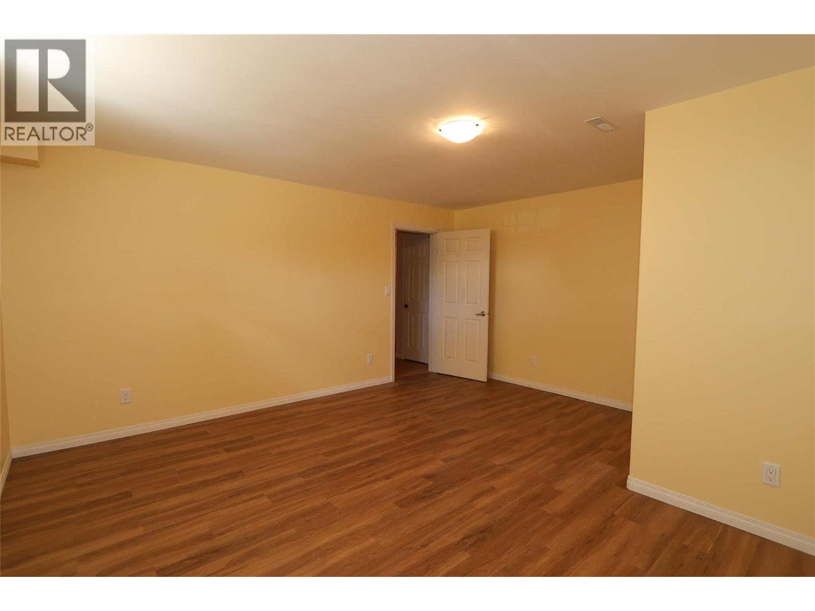 2775 Rotary Drive, Kimberley, British Columbia V1A 3E4 - Photo 25 - 10388753
