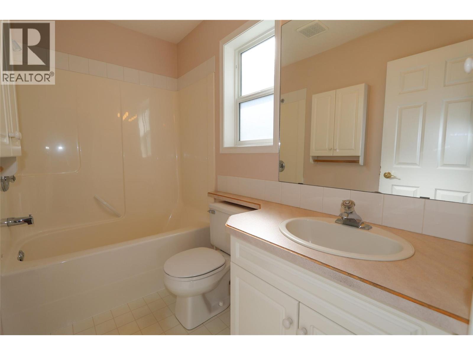 2775 Rotary Drive, Kimberley, British Columbia V1A 3E4 - Photo 13 - 10388753