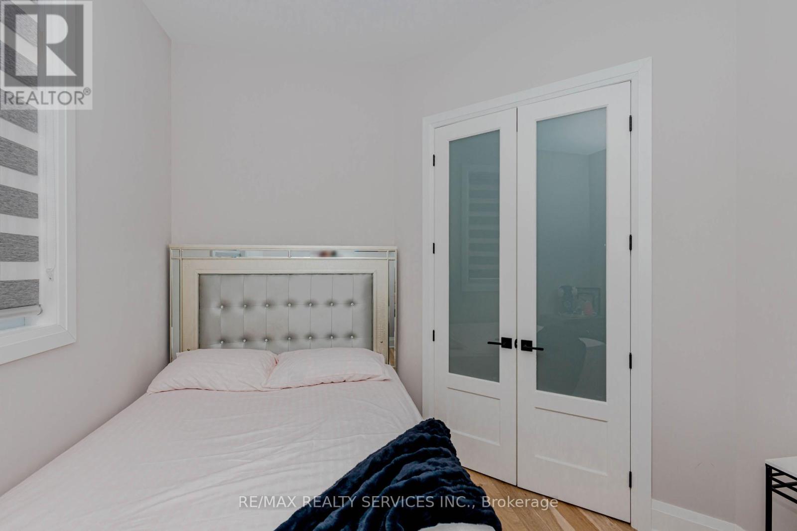 130 Pondcliffe Drive, Kitchener, Ontario  N2R 0M4 - Photo 22 - X13215412