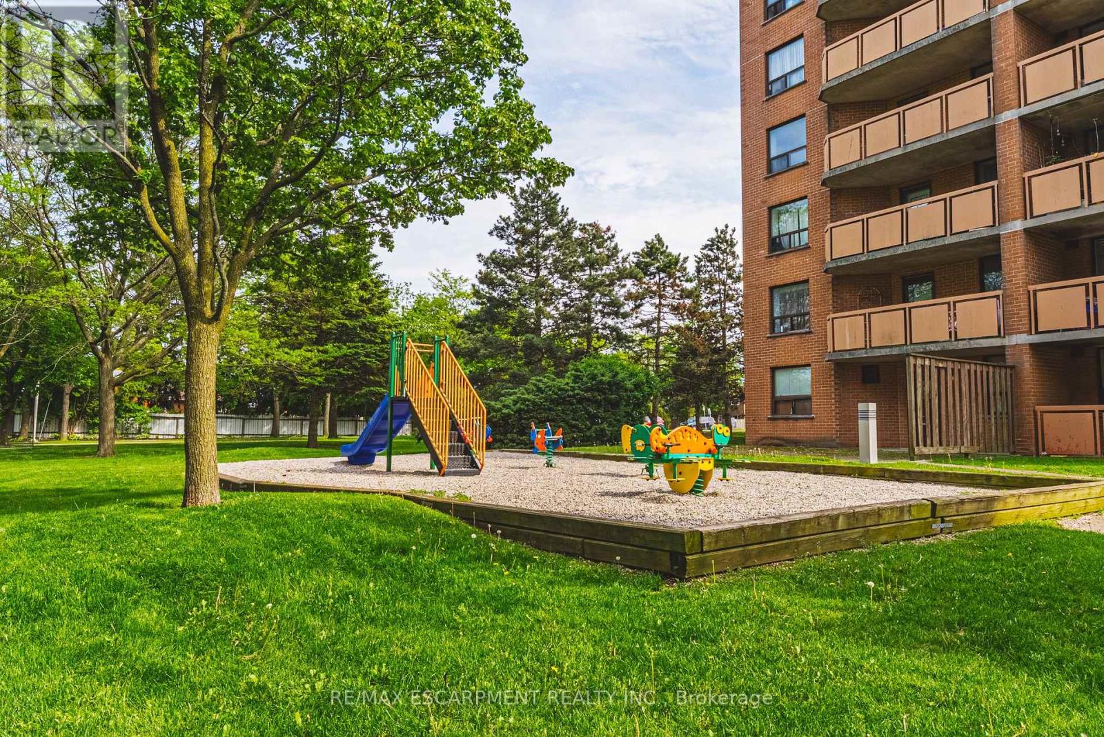 103 - 180 Limeridge Road W, Hamilton, Ontario  L9C 7H7 - Photo 17 - X13215476