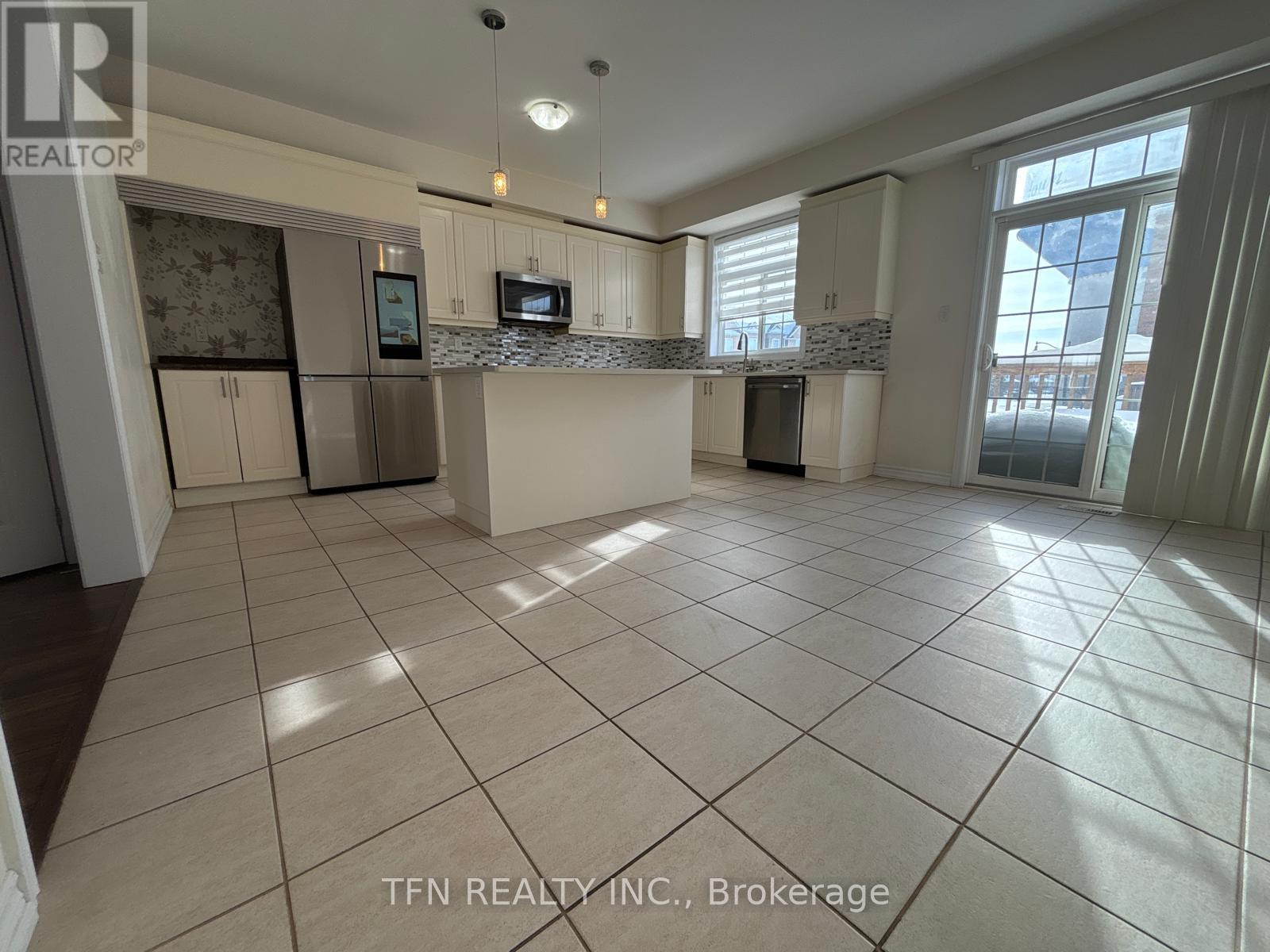 5 Savage Drive, Hamilton, Ontario  L0R 2H9 - Photo 5 - X13215484