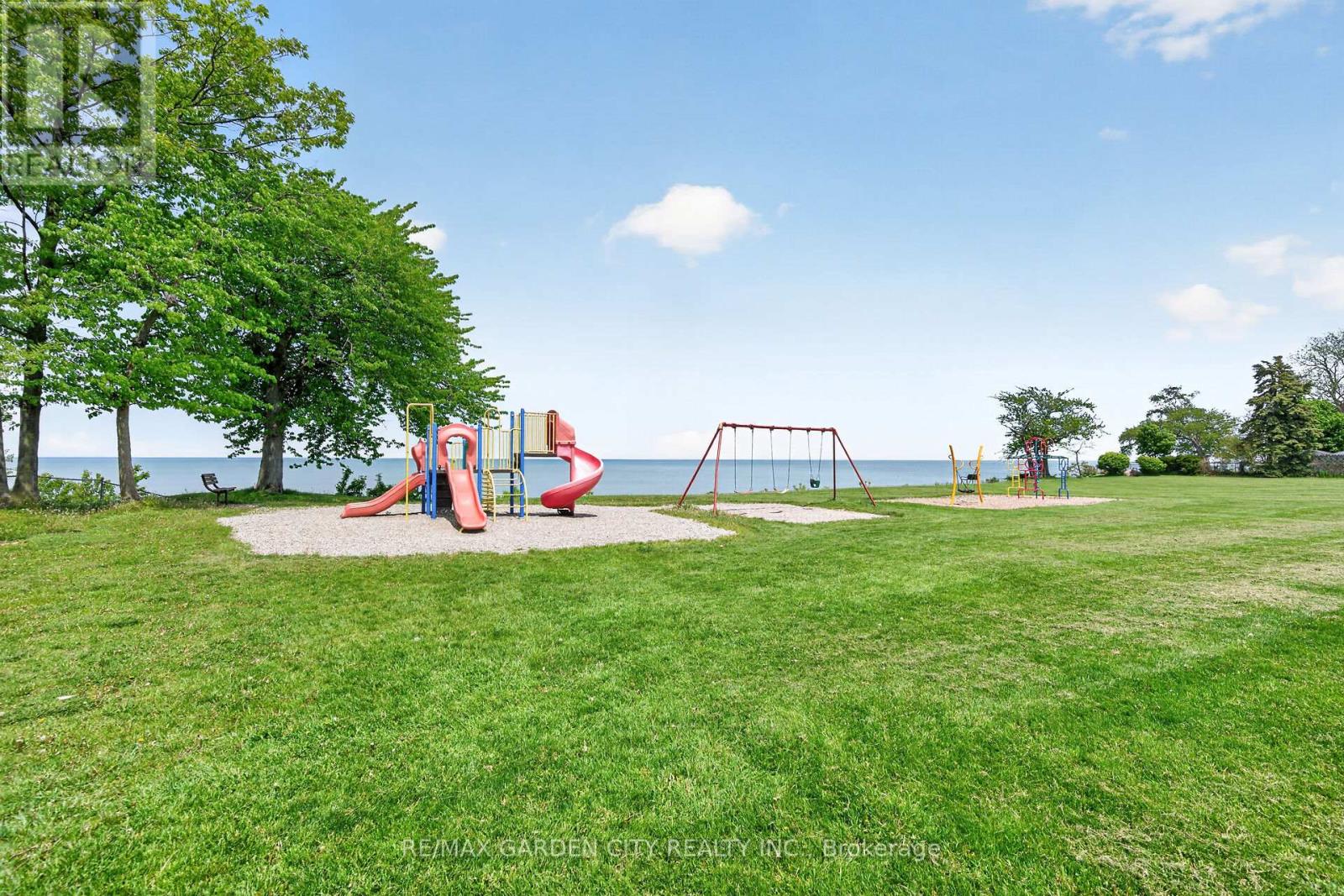 439 Murray Street, Grimsby, Ontario  L3M 3P8 - Photo 39 - X13215496
