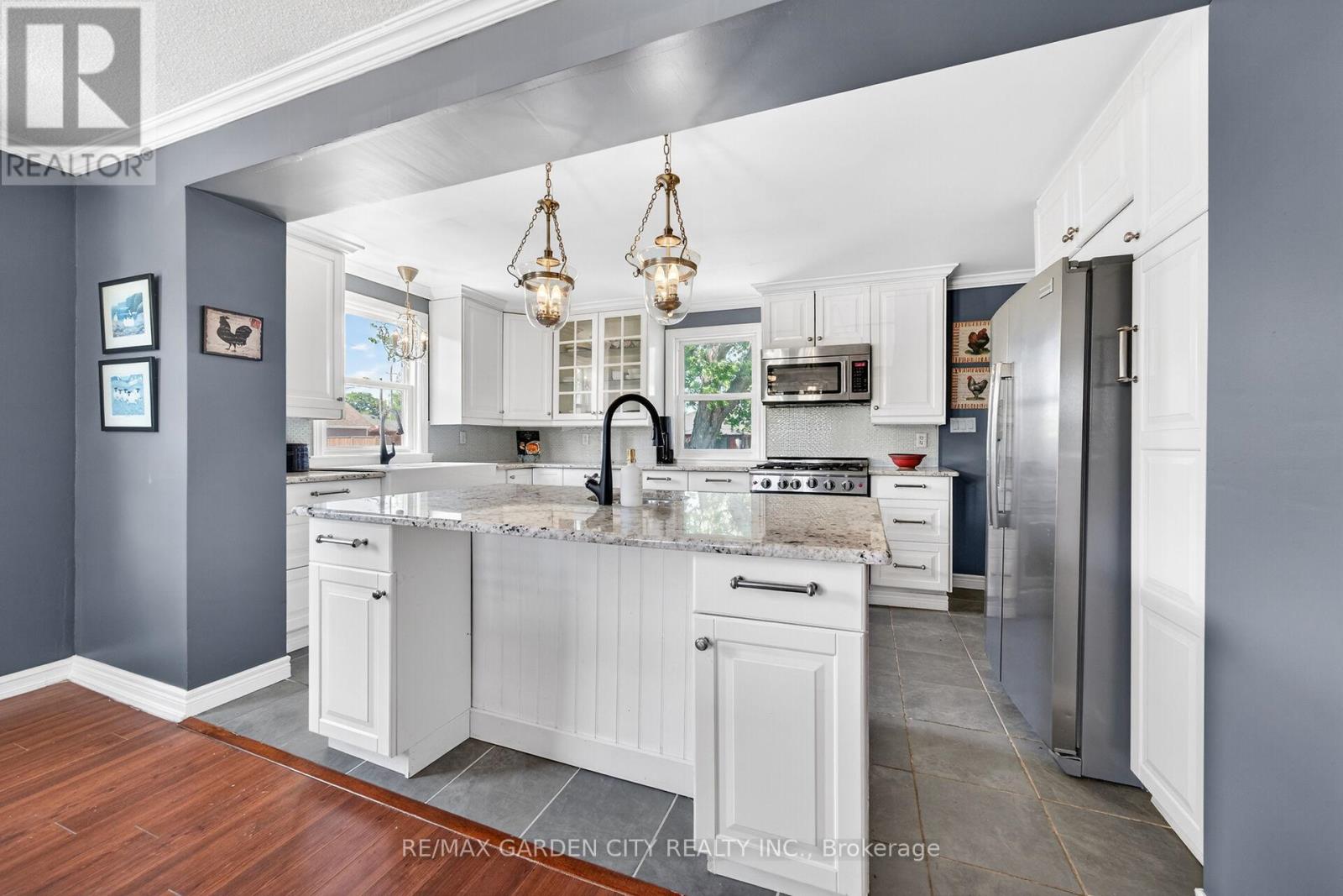439 Murray Street, Grimsby, Ontario  L3M 3P8 - Photo 9 - X13215496