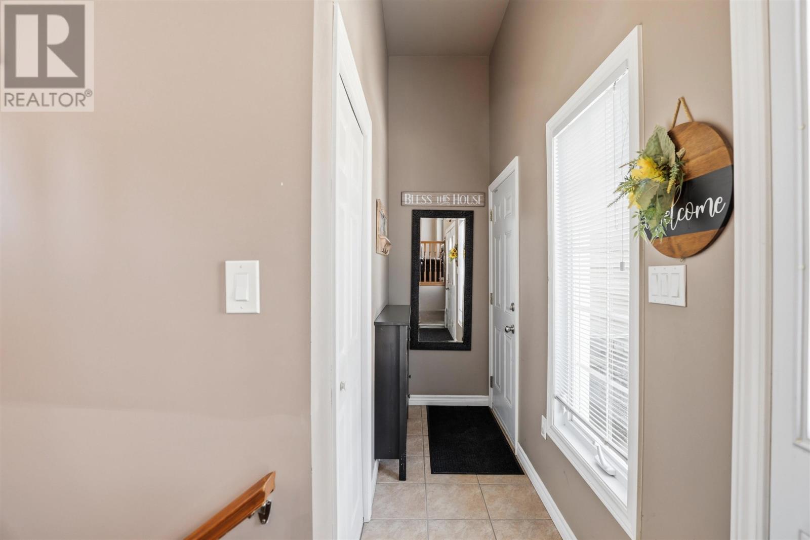 151 Queensgate Blvd, Sault Ste. Marie, Ontario P6A 6X8 - Photo 4 - SM260894