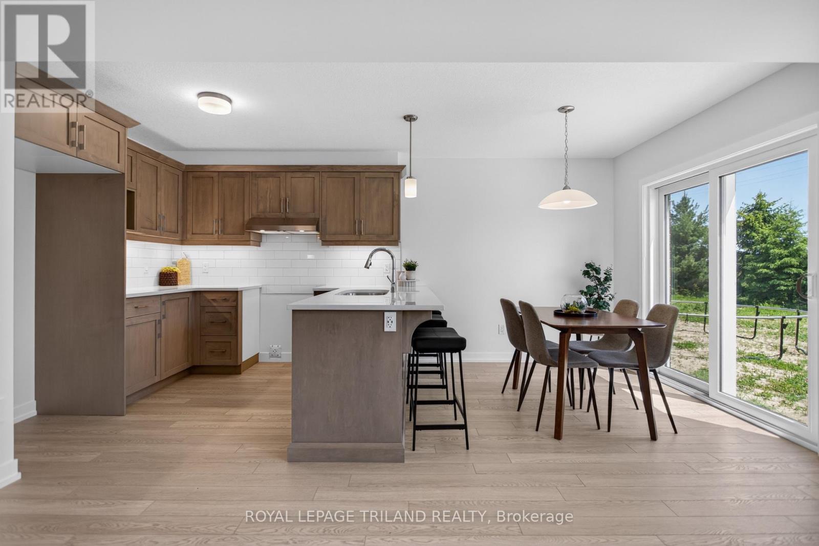 121 Styles Drive, St. Thomas, Ontario  N5R 0N8 - Photo 14 - X12369649