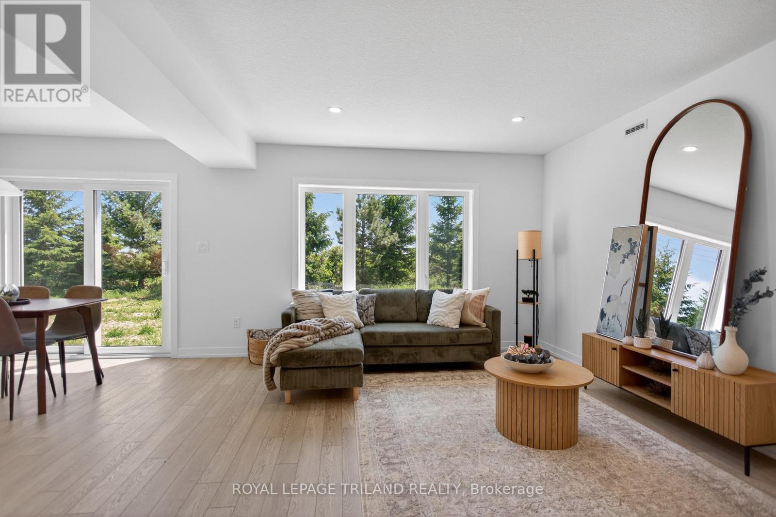 121 Styles Drive, St. Thomas, Ontario  N5R 0N8 - Photo 11 - X12369649