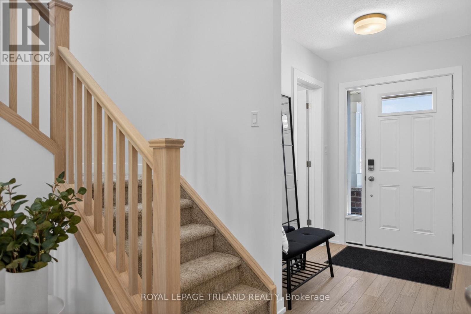 121 Styles Drive, St. Thomas, Ontario  N5R 0N8 - Photo 6 - X12369649