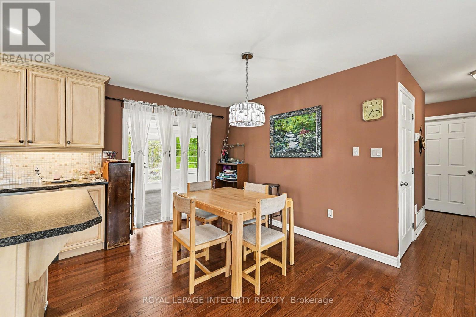 8688 Hwy 511 Highway, Lanark Highlands, Ontario  K0G 1K0 - Photo 14 - X12719020