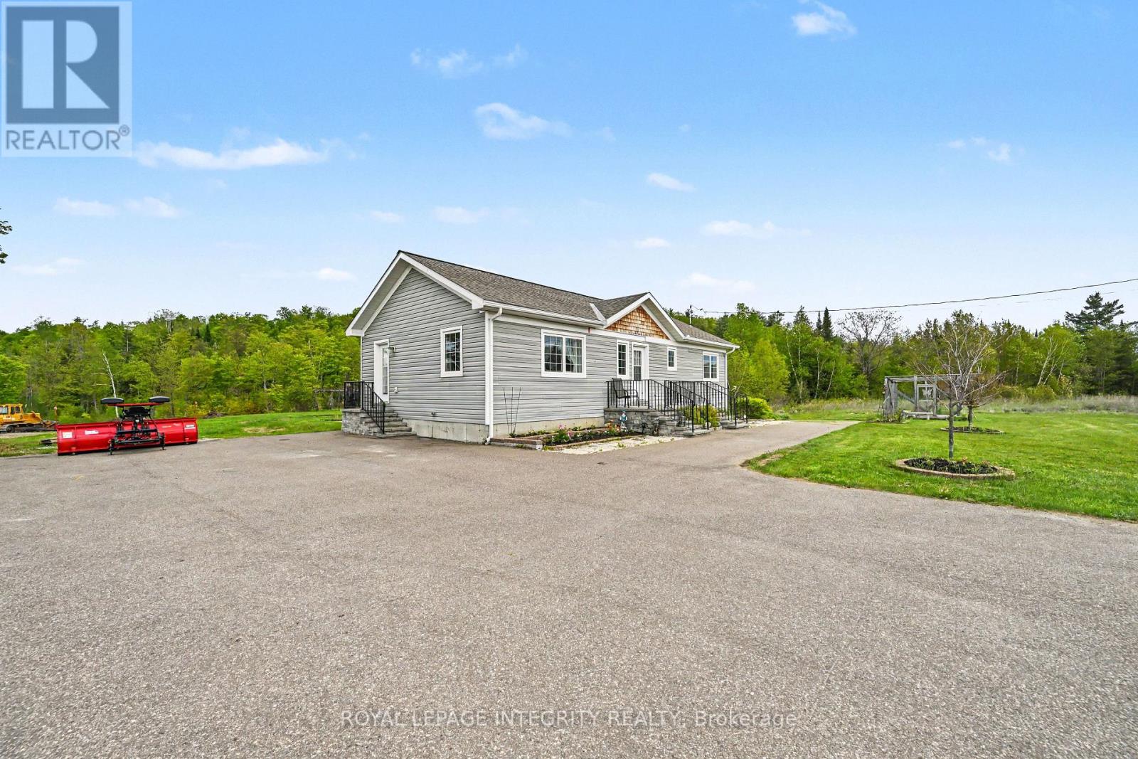 8688 Hwy 511 Highway, Lanark Highlands, Ontario  K0G 1K0 - Photo 4 - X12719020